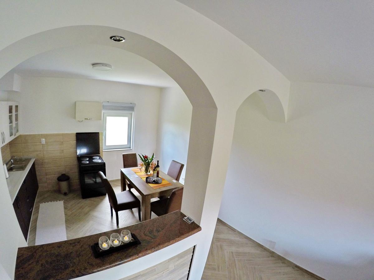 Apartments Pravica Требинье Экстерьер фото